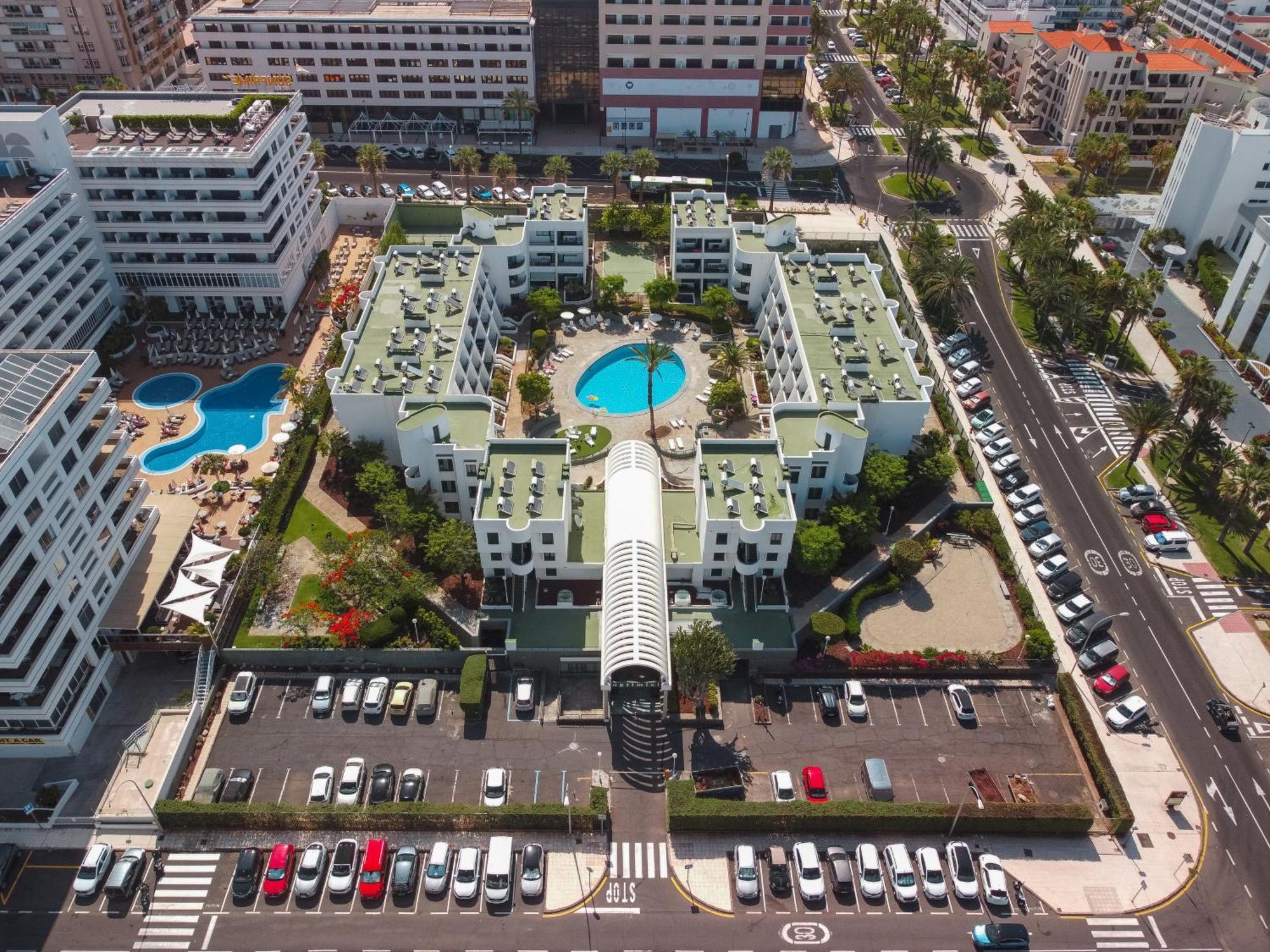 Go2Tenerife Apart Sira Family, Pool & Beach Playa de las Américas Exterior foto